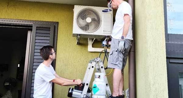Onderhoud en installatie F gassen bijvullen in Italië - Airconditioning & warmtepomp Service Nederland
