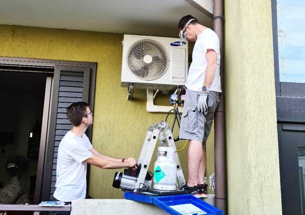 Onderhoud en installatie F gassen bijvullen in Italië - Airconditioning & warmtepomp Service Nederland